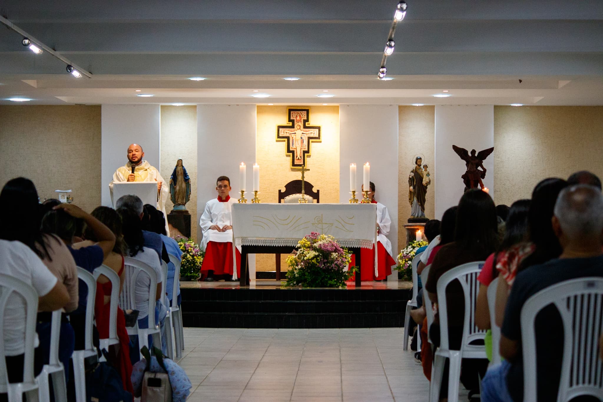 Santa Missa no Discípulo Amado